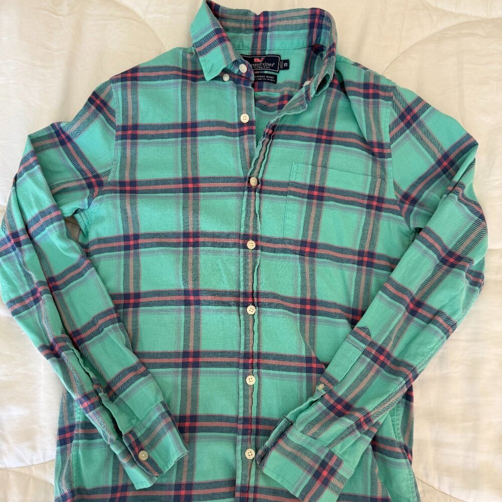 Lightweight Flannel Vineyard Vine's Buttondown (XS)